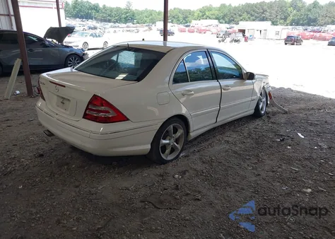 2006 Mercedes-Benz C 230 Sport from USA, damaged, VIN WDBRF52H56A892608